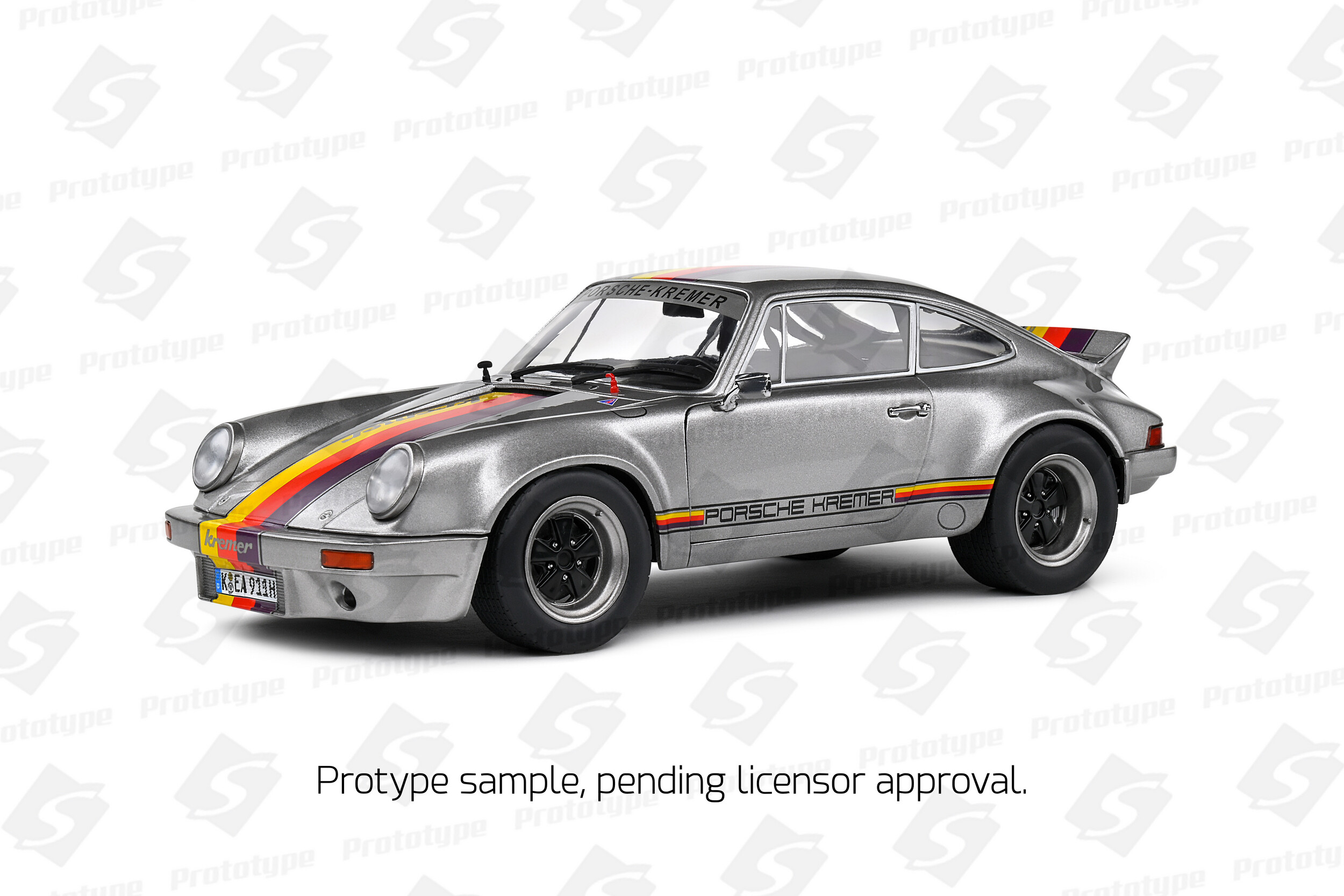 1-18-porsche-911-rsr-kremer-design-silver-1973-01