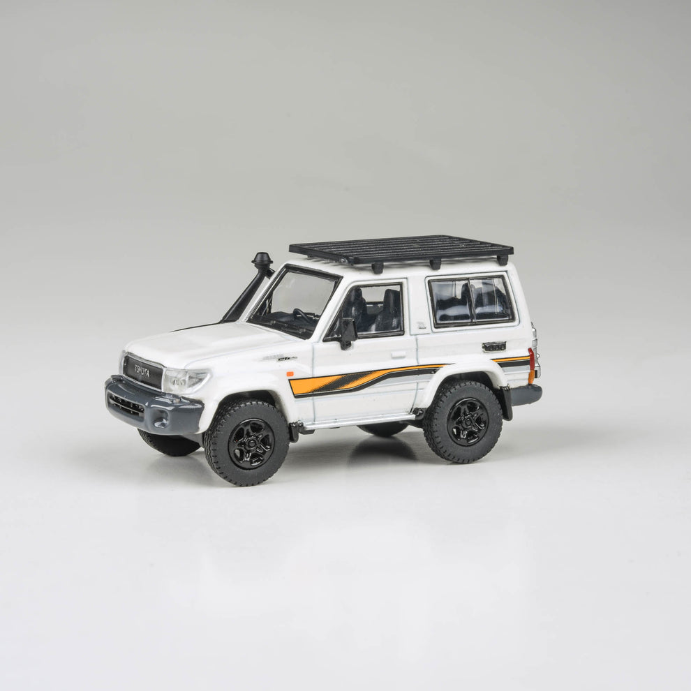 land-cruiser-aniv