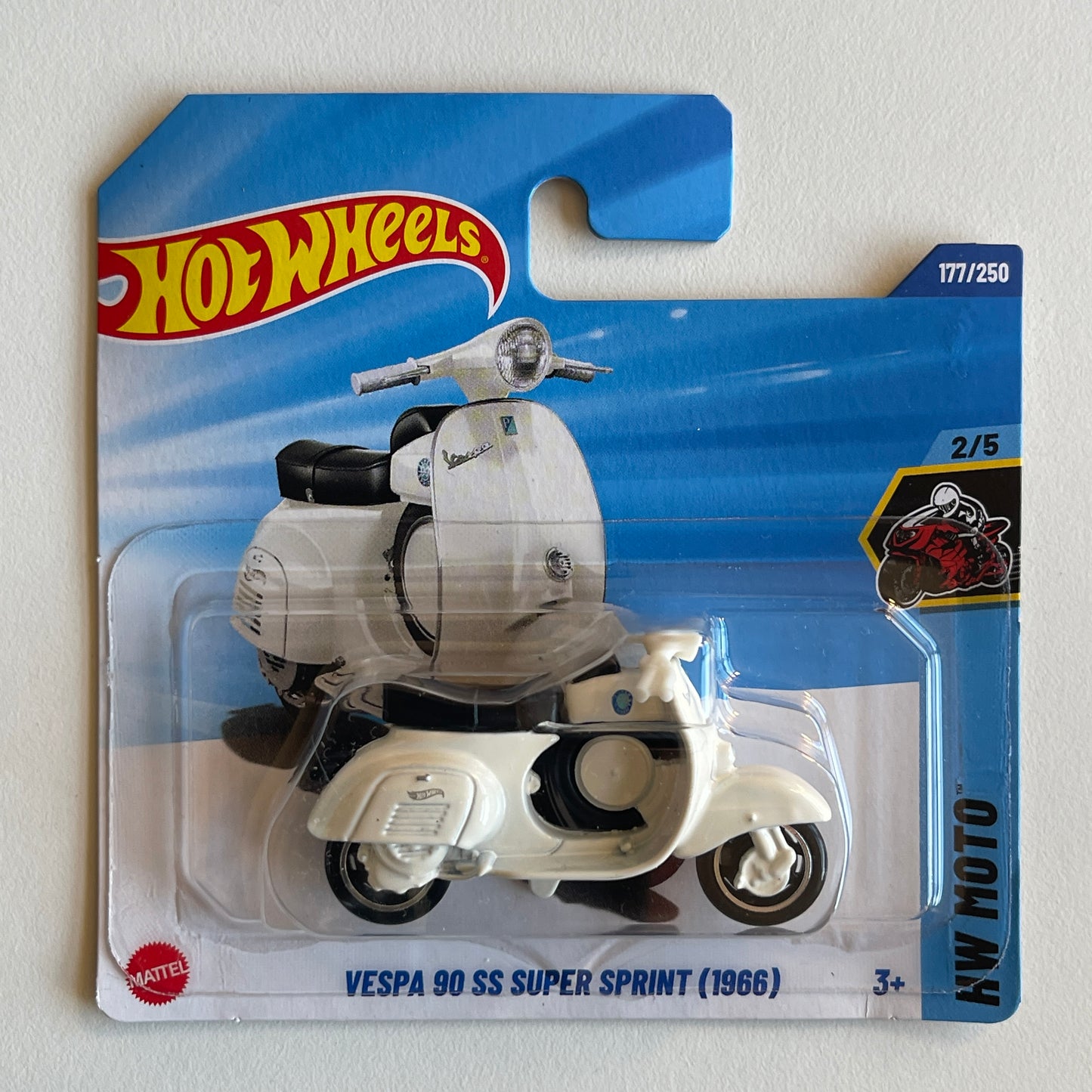 vespa_white